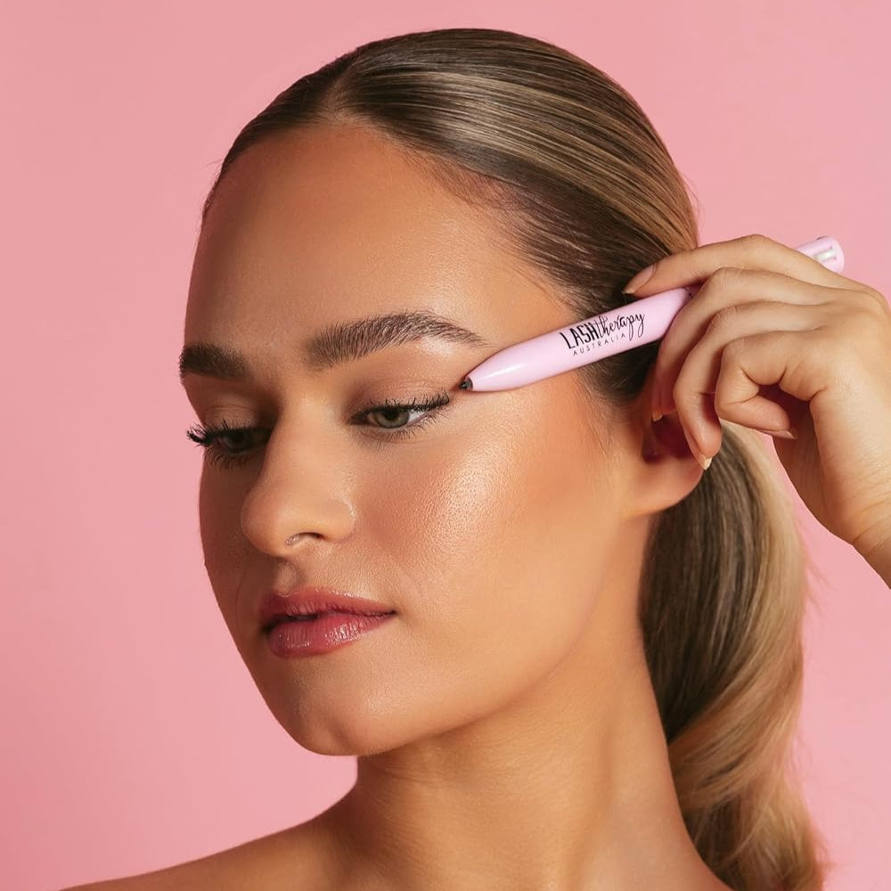 Premium 4 in 1 multi-effect makeup pen used for creating bold, smooth, and professional eye makeup looks.

