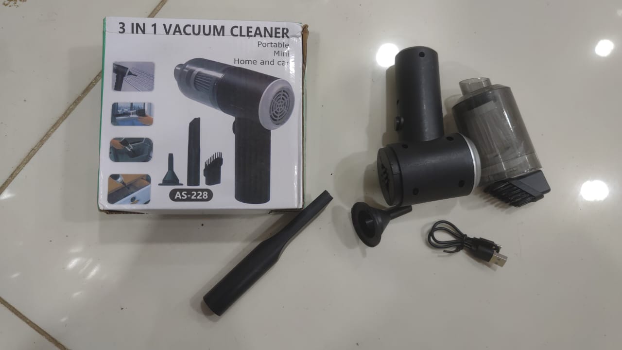 electric air duster cleaner with multiple interchangeable nozzles